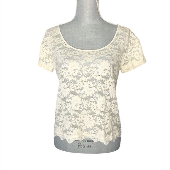 Kirra Cream Lace Cropped Top Size M - Picture 1 of 3